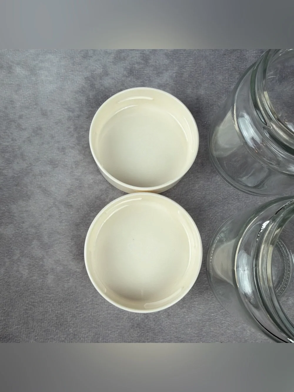 Euro Cuisine YMX650 Yogurt Maker Replacement 6 oz Glass Jars Set of 4 Lids